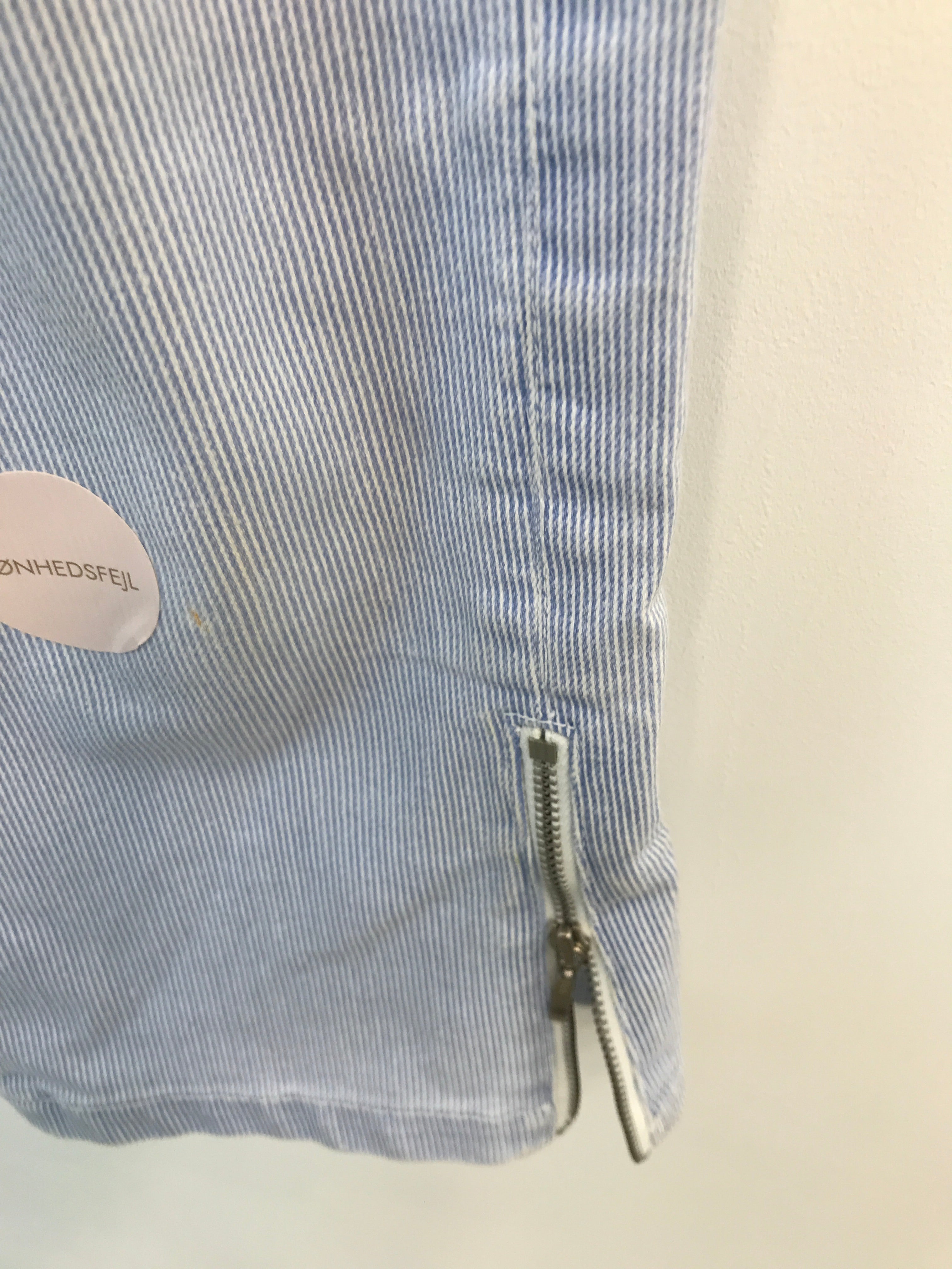 2-Biz Shorts